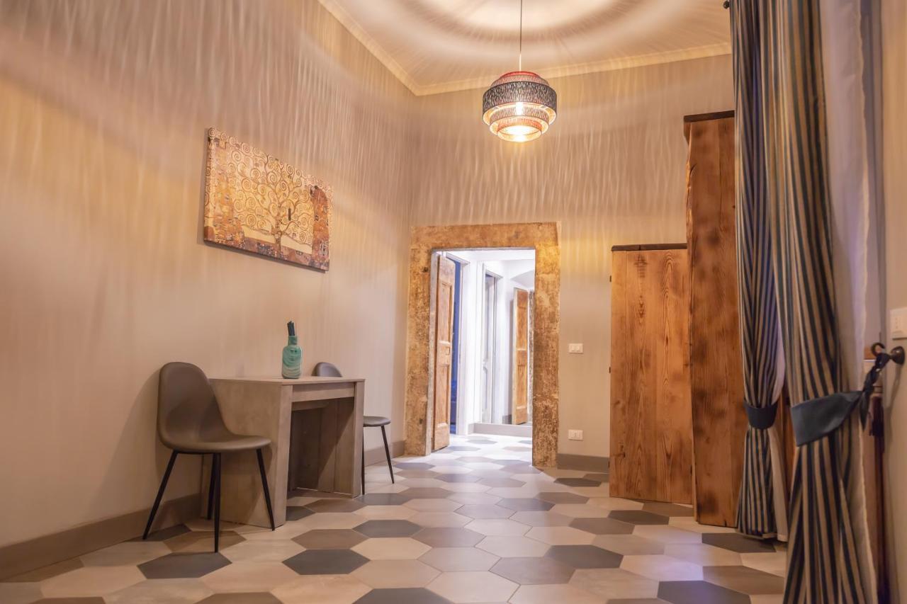 La Rondine Bed & Breakfast Tagliacozzo Bagian luar foto